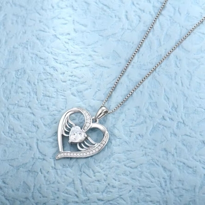 YASVITTI 925 Sterling Silver Heart Topaz &amp; Cubic Zirconia Angel Wing Pendant Naszyjnik Romantyczna biżuteria dla kobiet