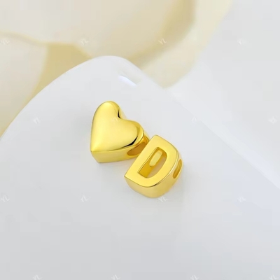 YASVITTI Personalized 925 Sterling Silver Heart Initial Necklace 18K Gold Plated Luxury Letter Heart Necklace dla dziewczynek