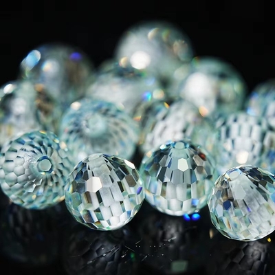 Materiał szlachetny Syntetyczne laboratorium stworzyło okrągłe niebieskie koraliki Moissanite do robienia biżuterii