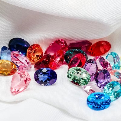 Kolorowy 6*8mm Owalny Cięcie Laboratoryjne Diament 22 Wielobarwny 1,5kt Sapphire Ruby Emerald