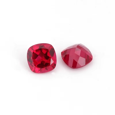 Certyfikowana poduszka krwi Pigion Faceted Cut Grown Loose Ruby Gemstone For Ring