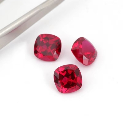 Certyfikowana poduszka krwi Pigion Faceted Cut Grown Loose Ruby Gemstone For Ring