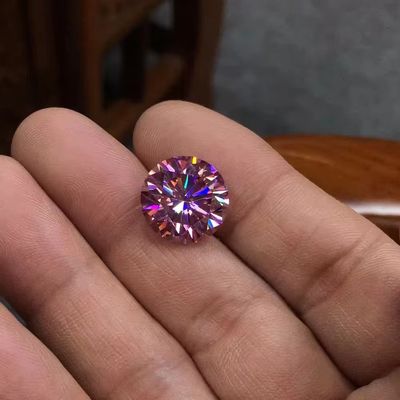 /Wyposażony w biały żółty, czerwony, różowy, czarny, niebieski diament, okrągły, brilliantny, odcięty, luźny, moissanite do biżuterii.